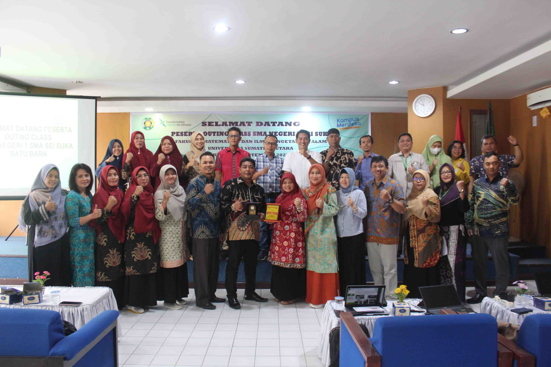 Outing Class SMA Negeri 1 Sei Suka ke FMIPA USU